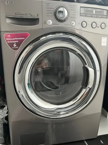 Máquina Lava e Seca Roupas LG