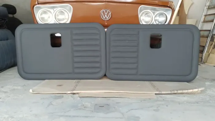 Forro das portas da F4000, F1000