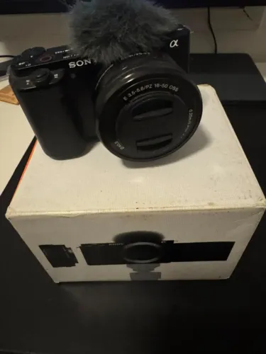 Sony Alpha ZV-E10 - Kit de câmera Vlog sem espelho com lentes intercambiáveis APS-C 