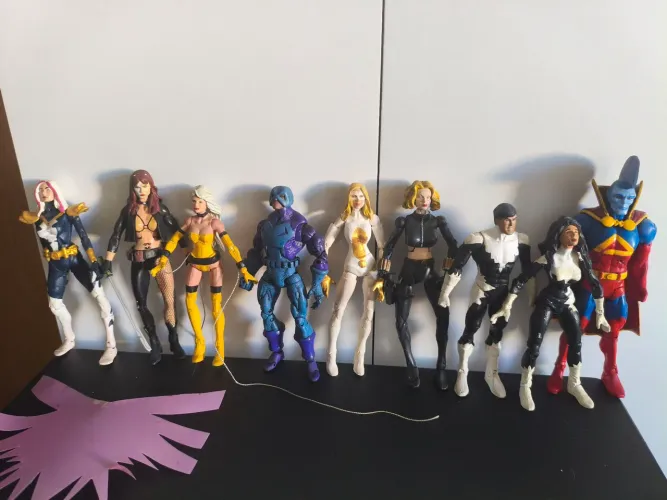 Lote de Customs Marvel Legends - Viúva Negra, Soprano, Gladiador, Mary Typhoid, etc