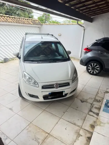 Fiat Idea Attractive 1.4 Fire Flex 8V 5P 2015