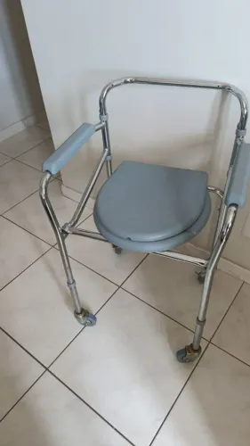 Cadeira de banho idoso