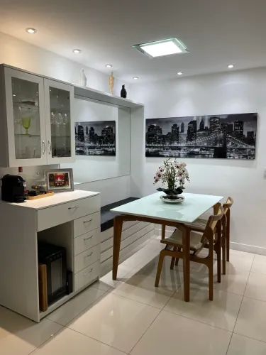 Mesa linda semi nova
