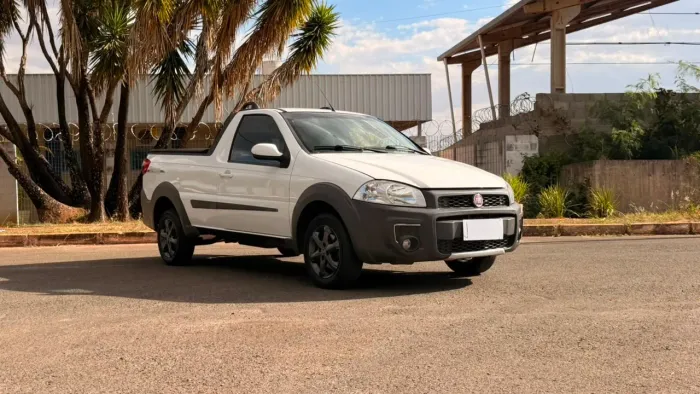 Fiat Strada Freedom 1.4 Flex 8V CS 2020