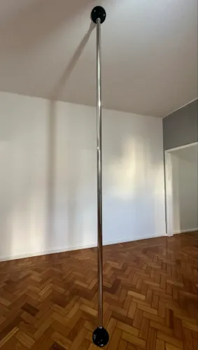 Barra articulada giratória de Pole dance