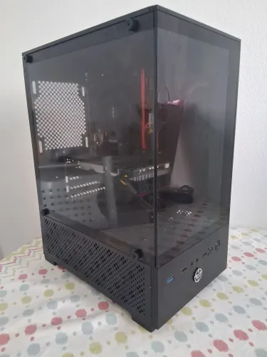 PC Gamer - Ryzen 5 4600g / 16GB RAM DDR4 / RX580 8GB