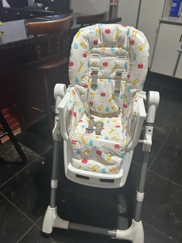 Cadeira de alimentação