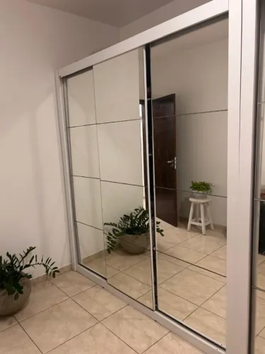 Guarda-roupa Casal 3 Portas - 100% MDF