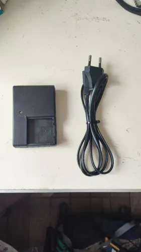Carregador de bateria Sony tipo G - paralelo