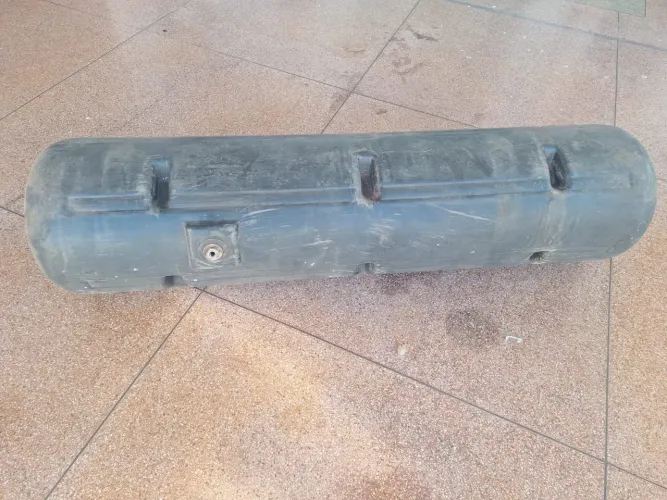 Tanque combustível 