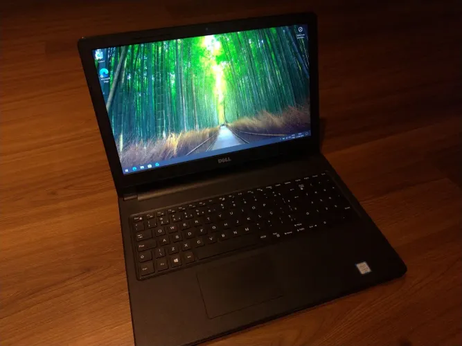 Notebook DELL Inspiron I15-3567