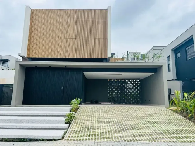 Sobrado com 4 dormitórios à venda, 390 m² por R$ 4.480.000,00 - Condomínio Residencial Alp
