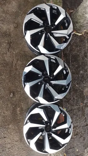 Vendo 3 Rodas - Ótimo Estado R$ 250,00 cada uma