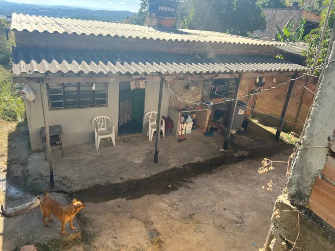 Vendo casa bairro Montes Claros