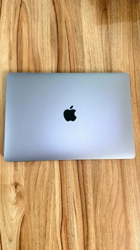 MacBook Air M1. 13 polegadas. A2337. 