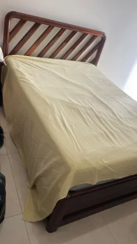 Móveis a venda madeira maciça 