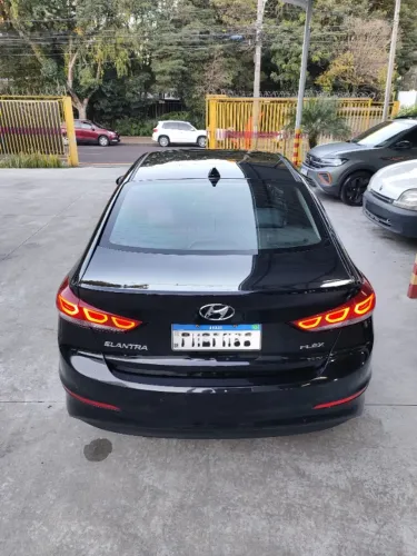 Hyundai Elantra Special Edit. 2.0 16V Flex Aut. 2017