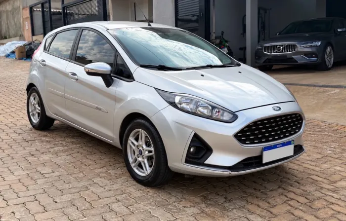 Ford Fiesta SEL 1.6 16V Flex Mec. 5P 2018