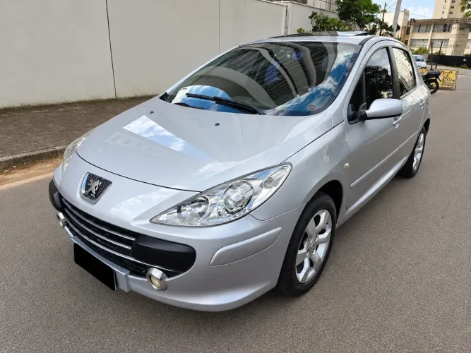 Peugeot 307 Soleil/ Presence 1.6/1.6 Flex 16V 5P 2010