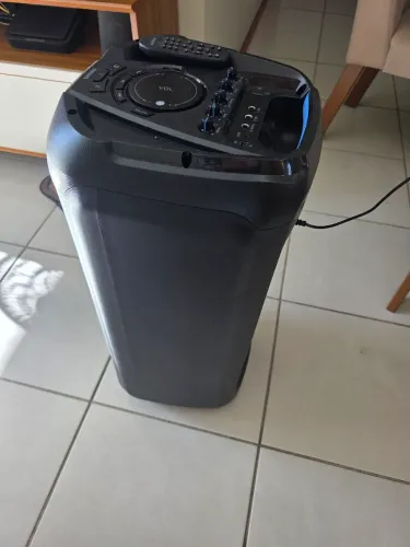 Caixa de Som Philips Party Speaker 1300W Estéreo TWS LED Função Karaokê Bluetooth