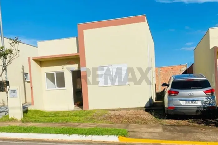 Casa Charmosa no Exclusivo Condominio Melchiades Figueiredo lll