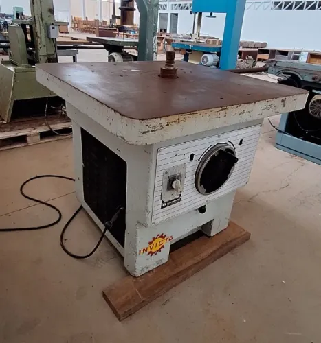 Tupia Invicta RS-12