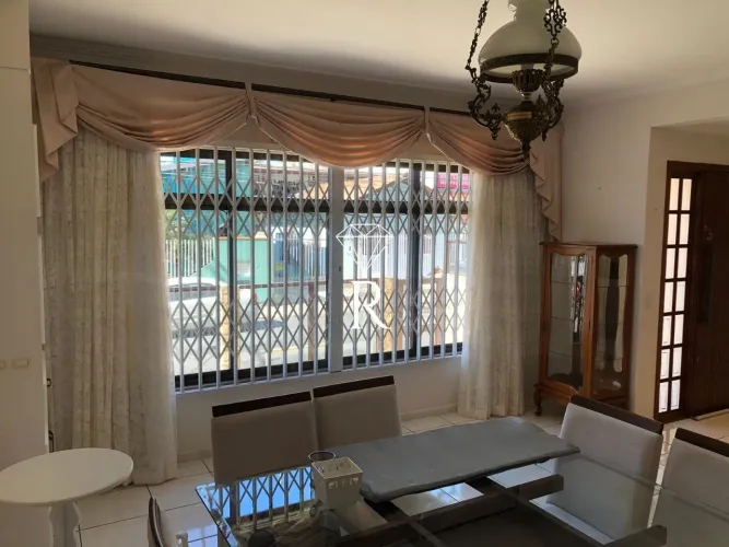Casa 3 quartos no bairro agronomica