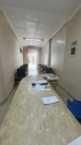 Alugo prédio