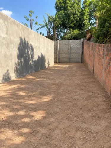 Lote Murado à Venda na 605 Norte - 184,76 m² - R$ 85 Mil
