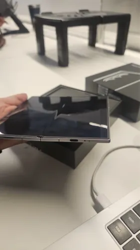Samsung Galaxy Z Fold 7 - 512gb - perfeito - sem detalhes 