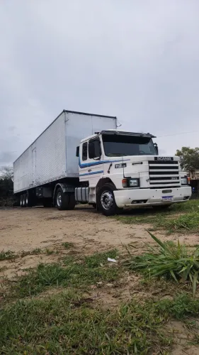 112 hw 360 engatado baú 28 paletes