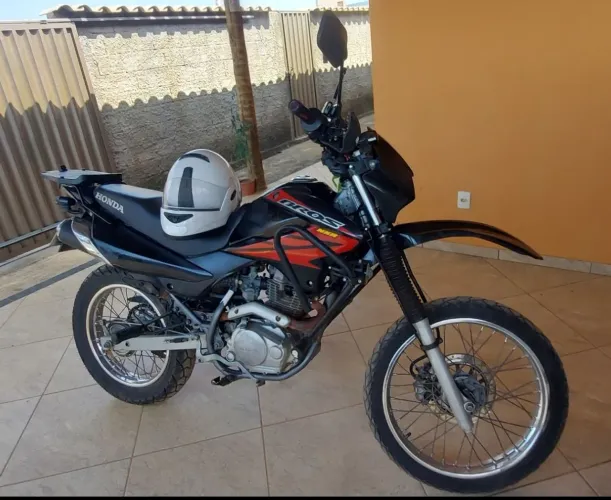 Vendo Bros 150 completa