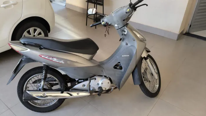 Bis 125 ES com partida elétrica
