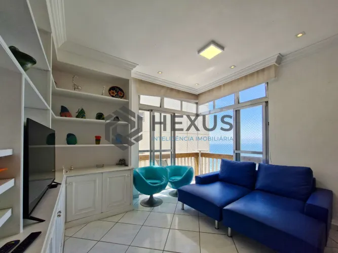 Apartamento reformado frente mar com varanda vista mar nas Pitangueiras, Guarujá