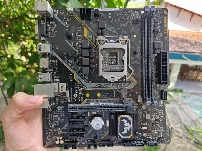 Placa Mãe Asus TUF H310M-Plus Gaming/BR (LGA 1151) | Com Detalhe / Para Reparo ou Peças