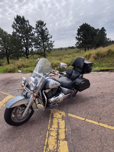 Suzuk intruder LC 1500 cc impecável