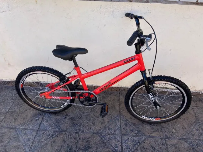 Bicicleta aro 20 infantil Caloi BMX Freestyle Cross com rodas aéreo novinha!!