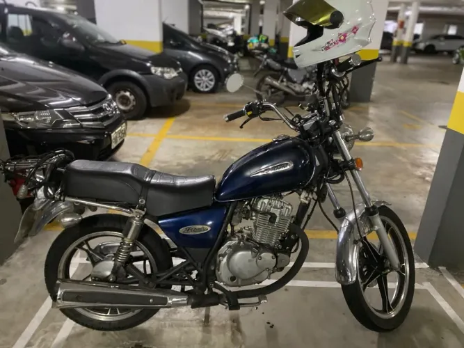 A venda - Suzuki Intruder 125 - Super conservada