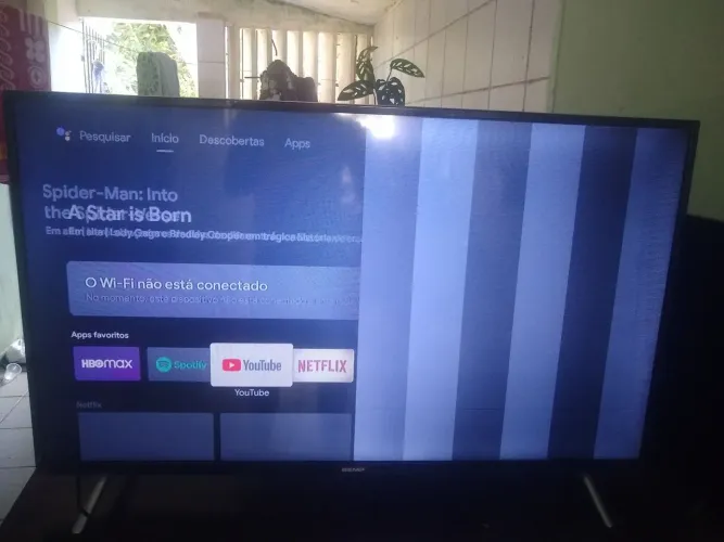 Tv smart Semp 43" com listras na tela