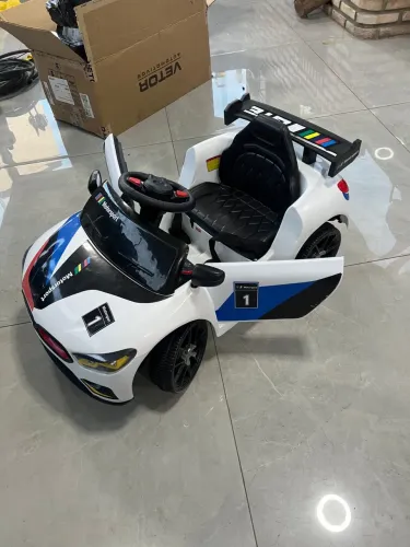 Mine Carro elétrico infantil motorizado com controle remoto luz e som 12v