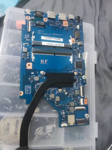Placa Mãe Samsung Np550xcj, Celeron 5205u, Nvme, Ba41-02814a