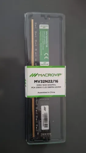 Memória PC DDR4 16gb nova