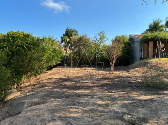 Terreno à venda em Campinas no Condomínio São Conrado (Sousas), com 638 m²