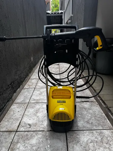 Lavadora de alta pressão KARCHER K330