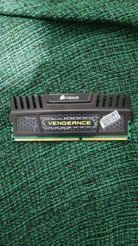 Memória Corsair Vengeance 4gb