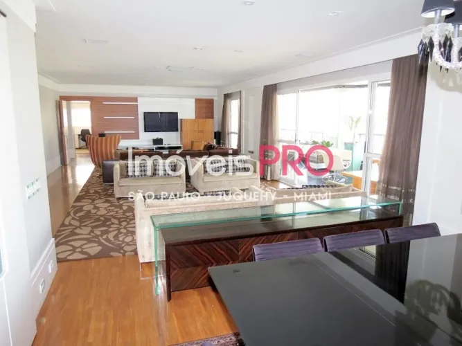 Belíssimo apartamento em Moema - Fora de rota.