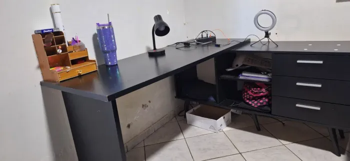 Escrivaninha em L