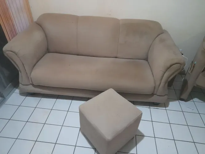 Sofá, Poltrona e pufes a venda (contato pelo watsap: *)