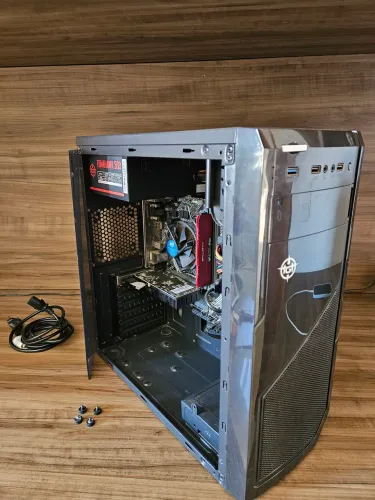 PC Desktop Intel i3 10ª Gen + SSD + 8GB RAM ASUS (Ótimo p/ Trabalho, Estudos e Upgrade)