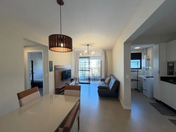 Apartamento de 2 quartos mobiliado no Saco Grande